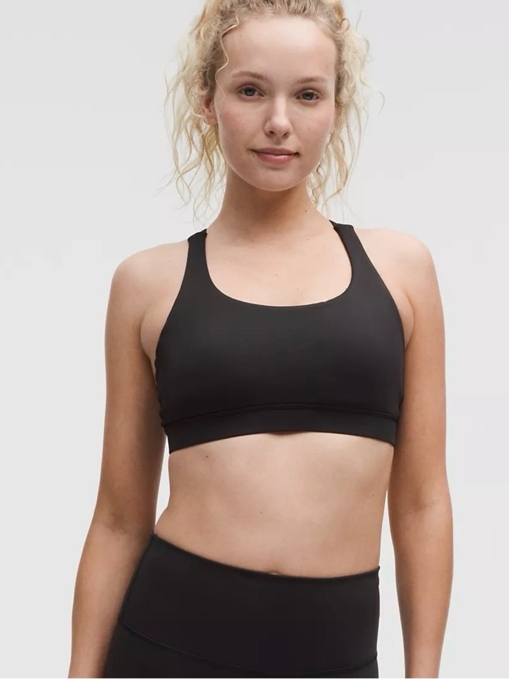 lululemon Black Energy Bra Medium Support With Padding. Women’s Size 4
